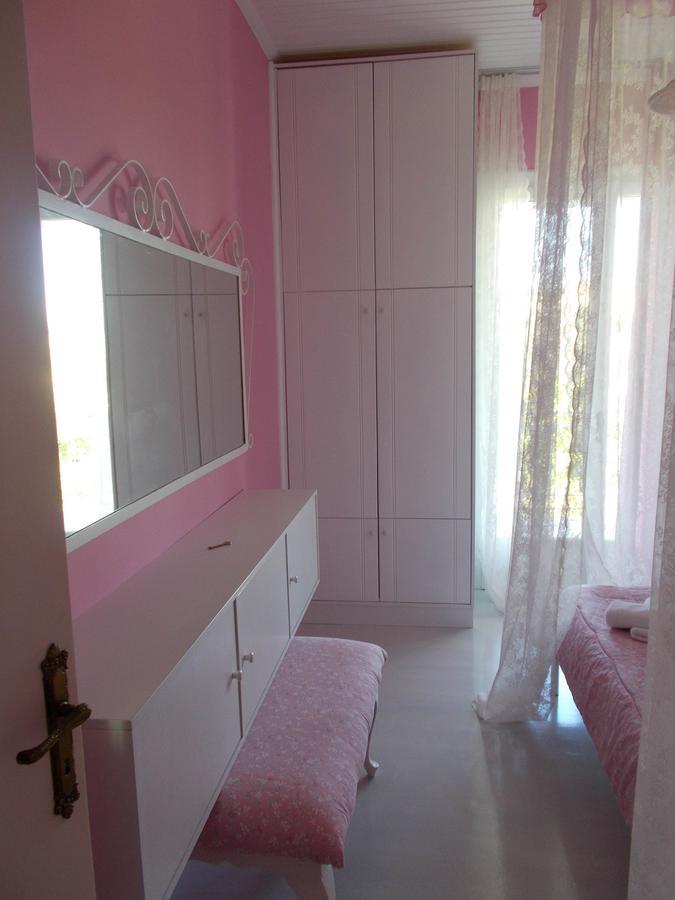 Iris Villa Apólpena Kültér fotó